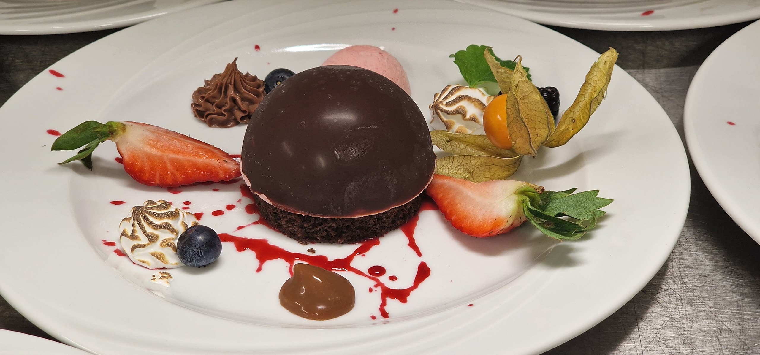 Dessert i restaurant parken