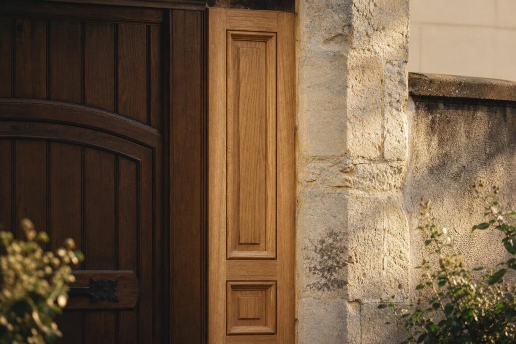 Combler l’espace entre piliers et portail : pourquoi le faire et comment bien le penser