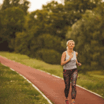 beginner female runner doing speed workout