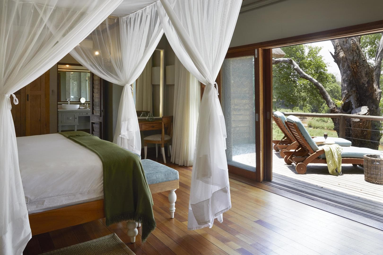 Lion Sands Narina Lodge Suite