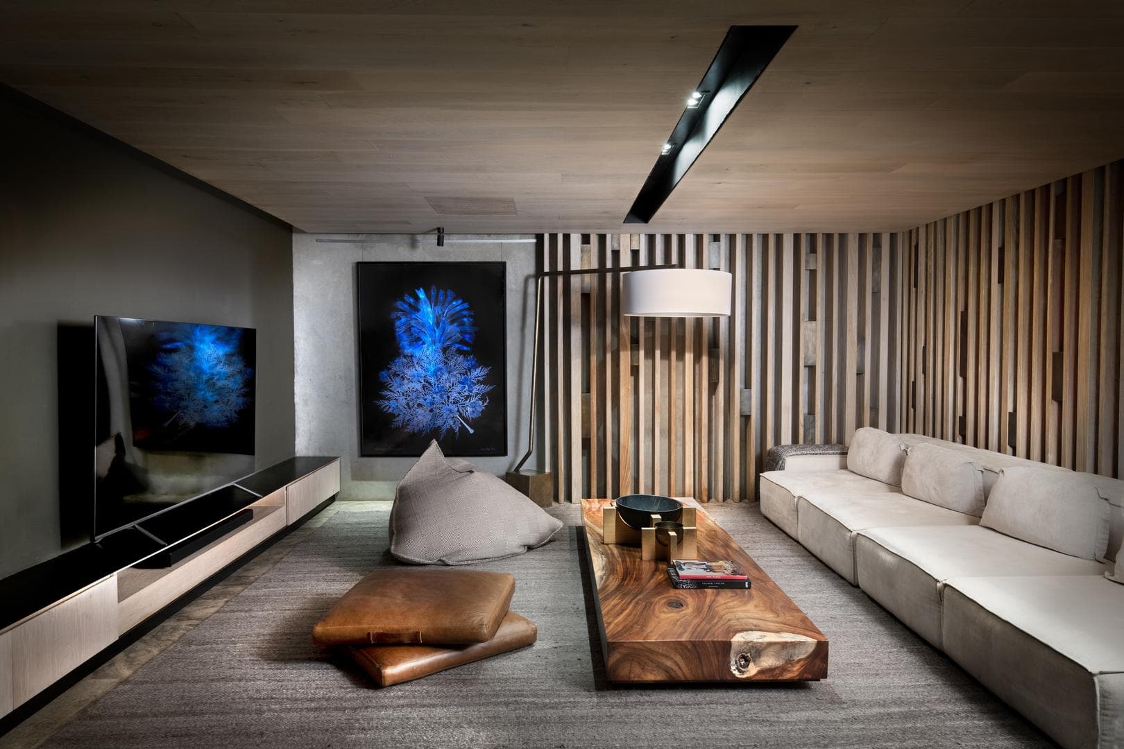 karula entertainment lounge