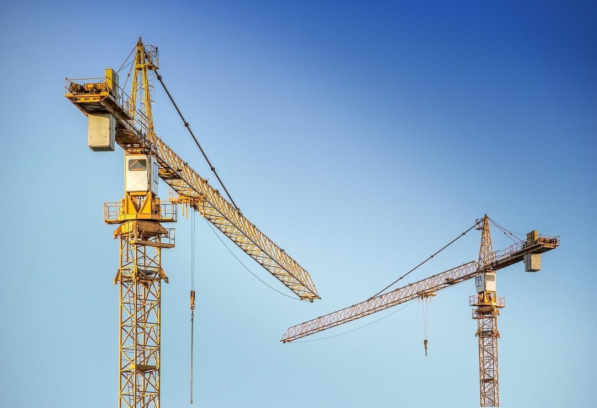 Crane seat rails: features not to be underestimated