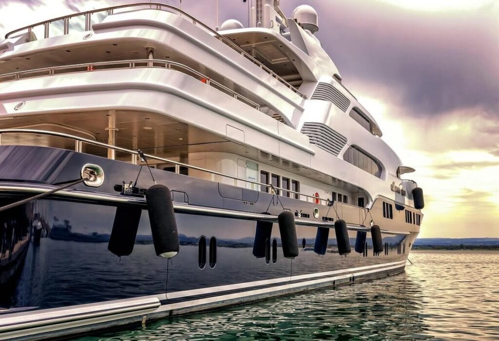 nautical seat guides - yachts at sea