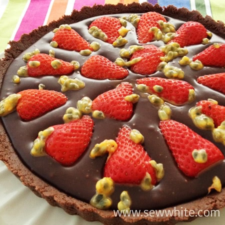 Sew White Chocolate Ganache, Strawberry and passion fruit tart 01