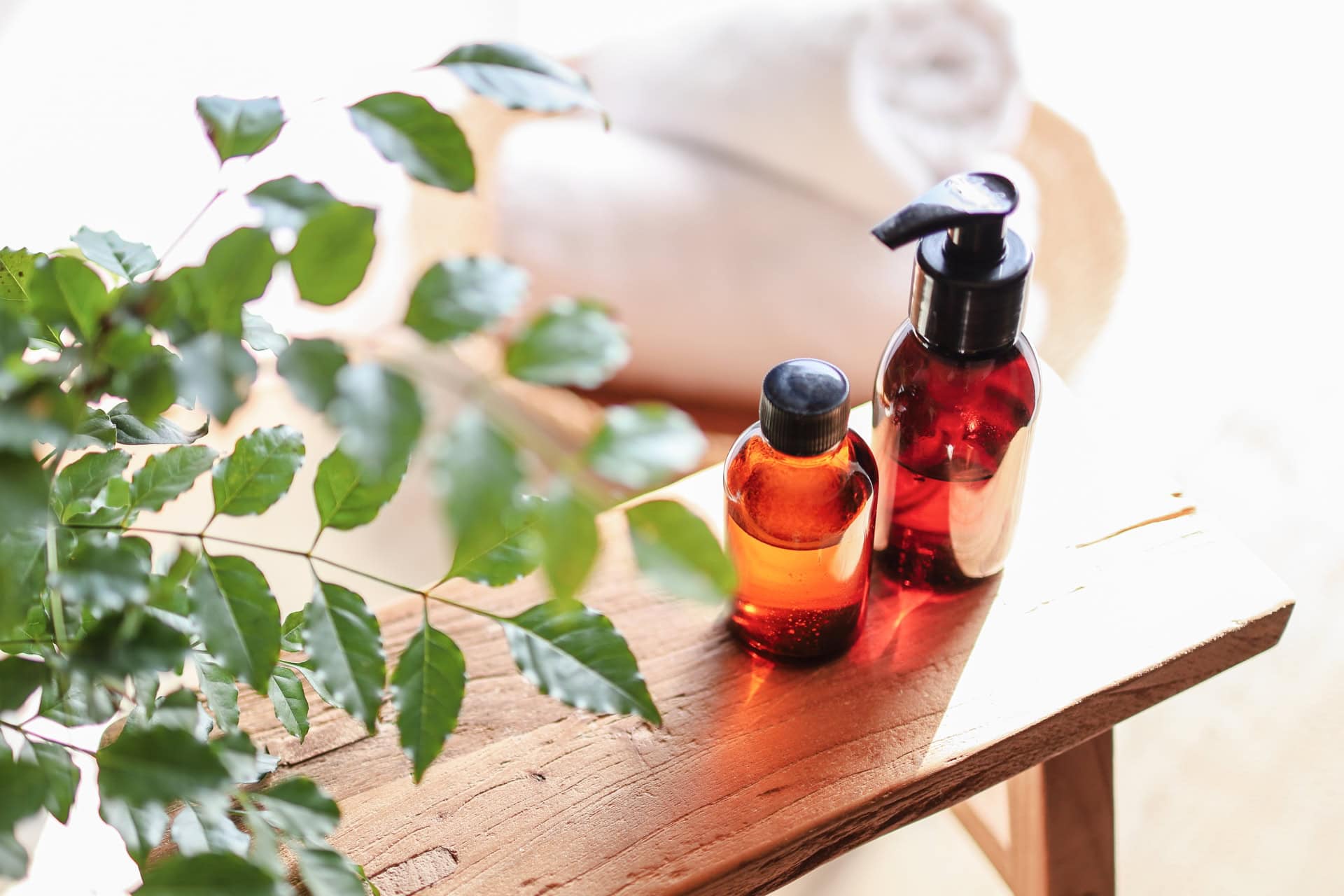 居家精油按摩使用天然草本精油配方