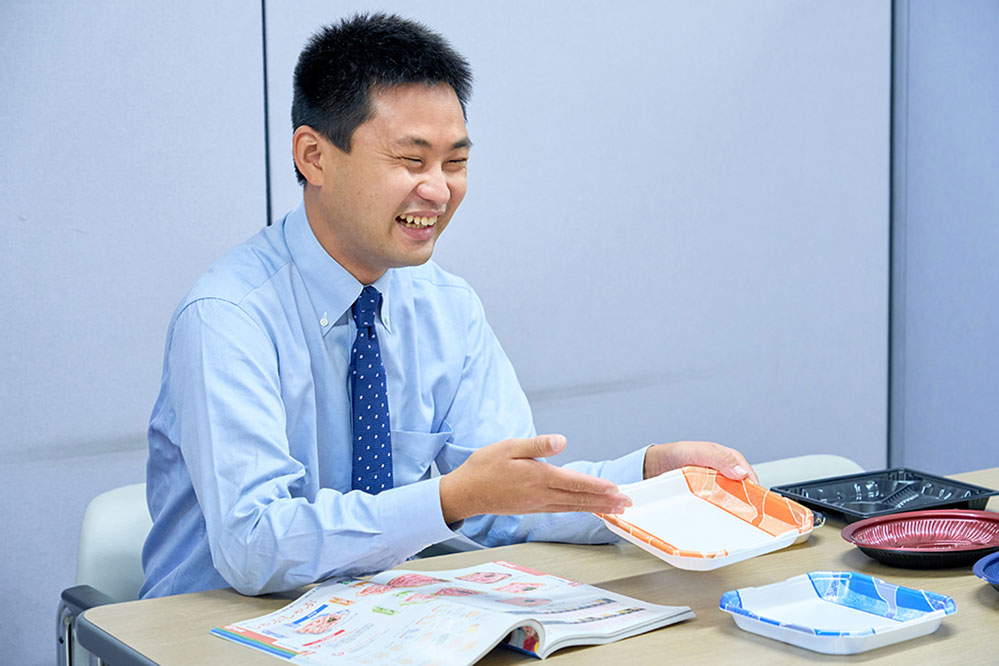 営業職社員近影