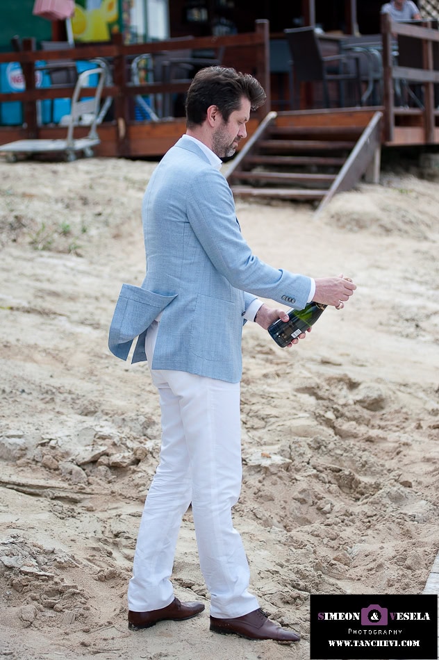 Сватбата на Юлия и Алекс - Сватбен фотограф и видеозаснемане на сватба в Бургас