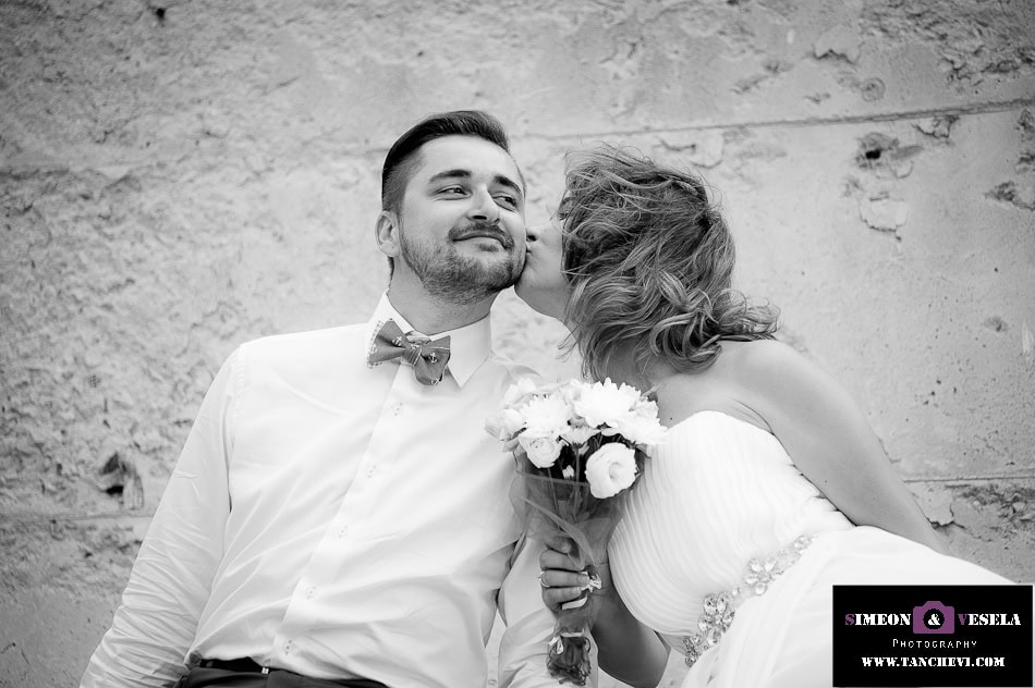 Сватбата на Юлия и Алекс - Сватбен фотограф и видеозаснемане на сватба в Бургас