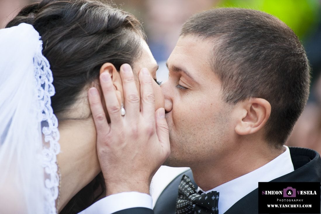Сватбата на Деси и Борис - Сватбен фотограф и сватбен видео оператор в Пловдив