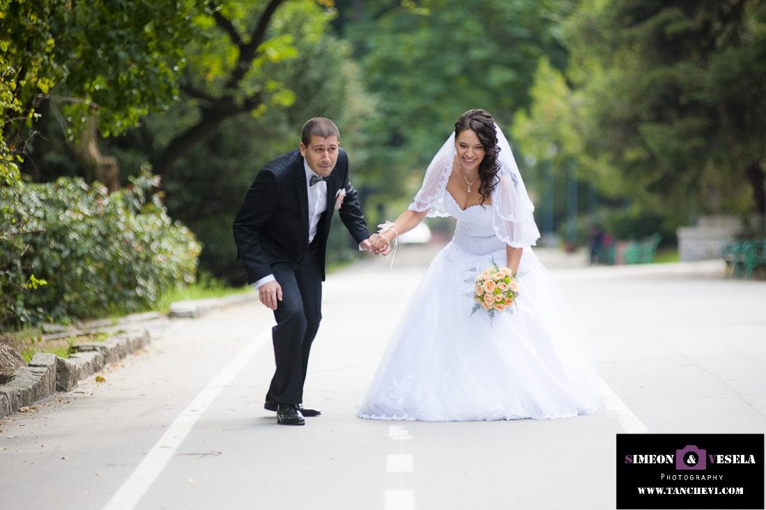 Сватбата на Деси и Борис - Сватбен фотограф и сватбен видео оператор в Пловдив