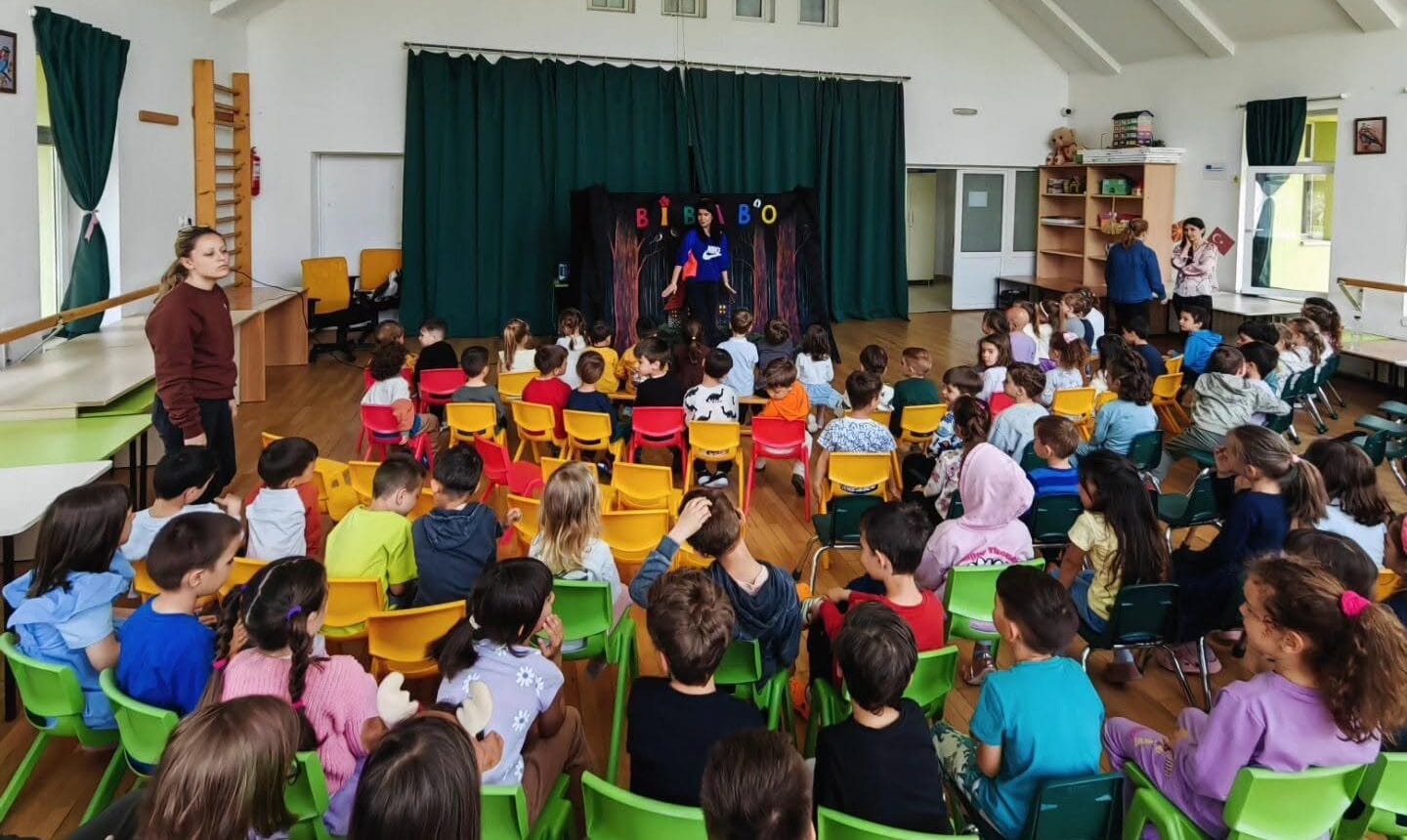 Teatru de papusi Bucuresti - gradinite, festivaluri, evenimente & petreceri private + Ilfov si Litoral 16 Teatru de păpuși interactiv pentru copii