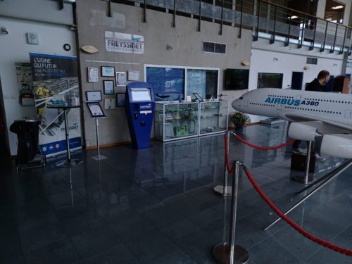 Borne tactile AMF 22 pouces fiable