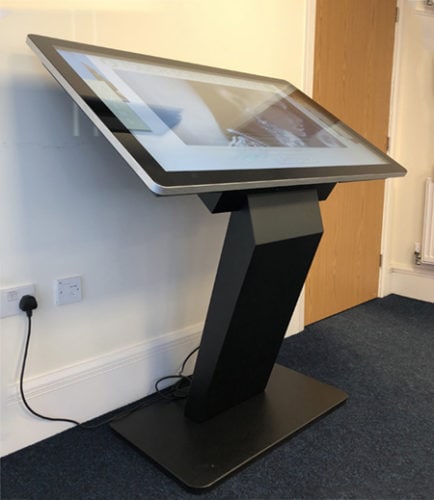 borne interactive 55 pouces