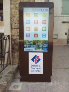 totem tactile office de tourisme