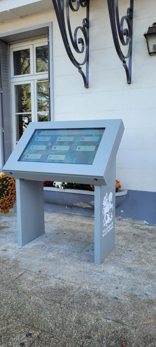 borne pupitre extérieure