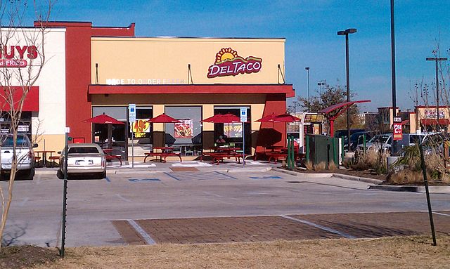 del taco food franchise