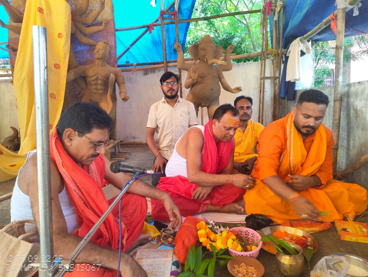 चंडीस्थान दुर्गा मंडप में कलश स्थापना के साथ शुरू हुआ शारदीय नवरात्र