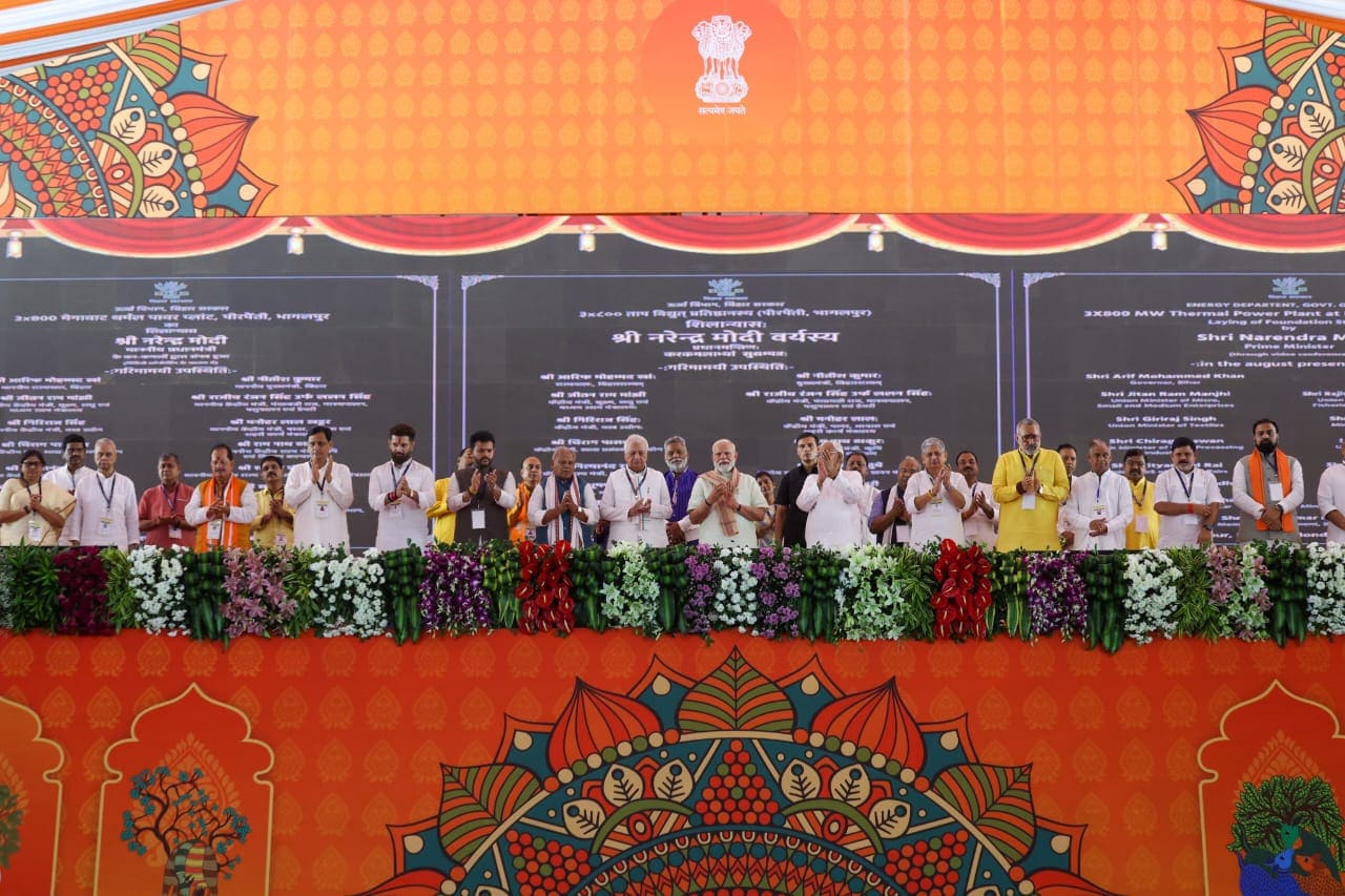 पूर्णिया में पीएम मोदी की सभा, राजद-कांग्रेस पर साधा निशाना – 40 हजार करोड़ की योजनाओं का शिलान्यास