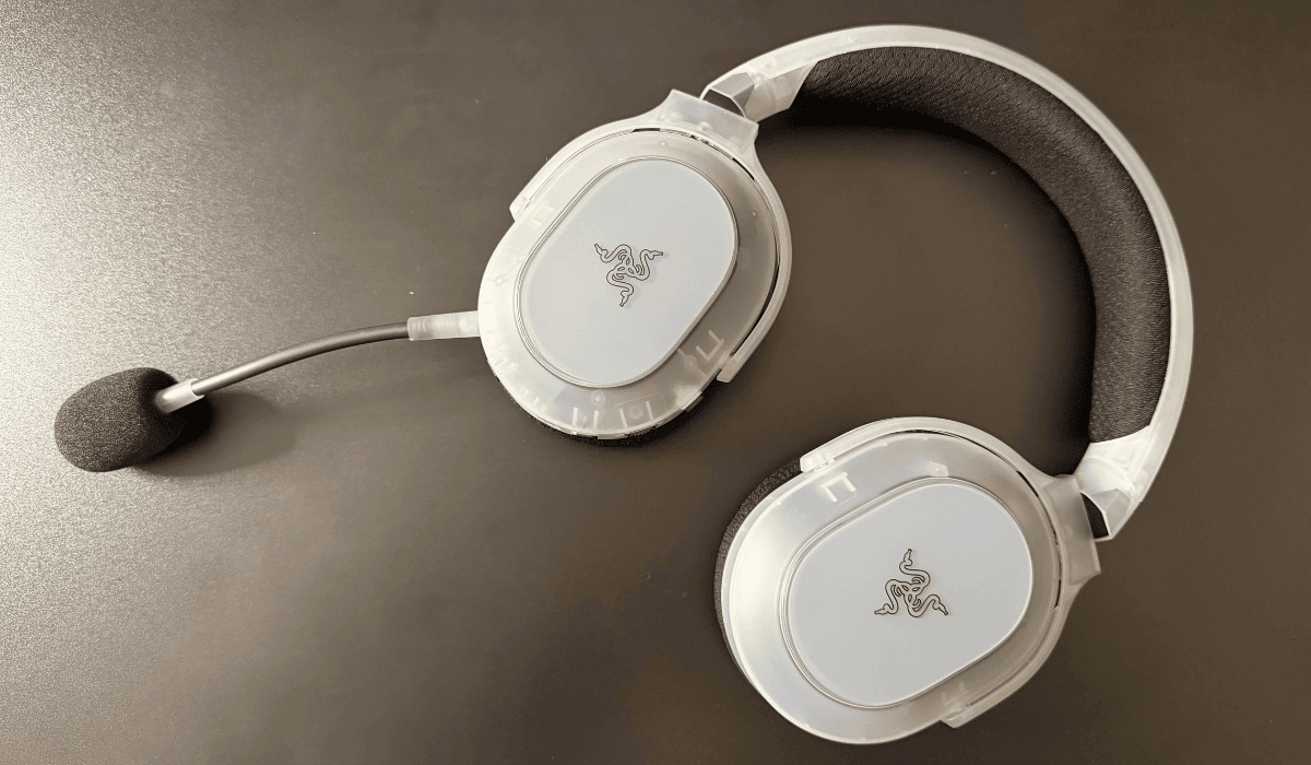 Razer Barracuda X Chroma Phantom White Headset Review