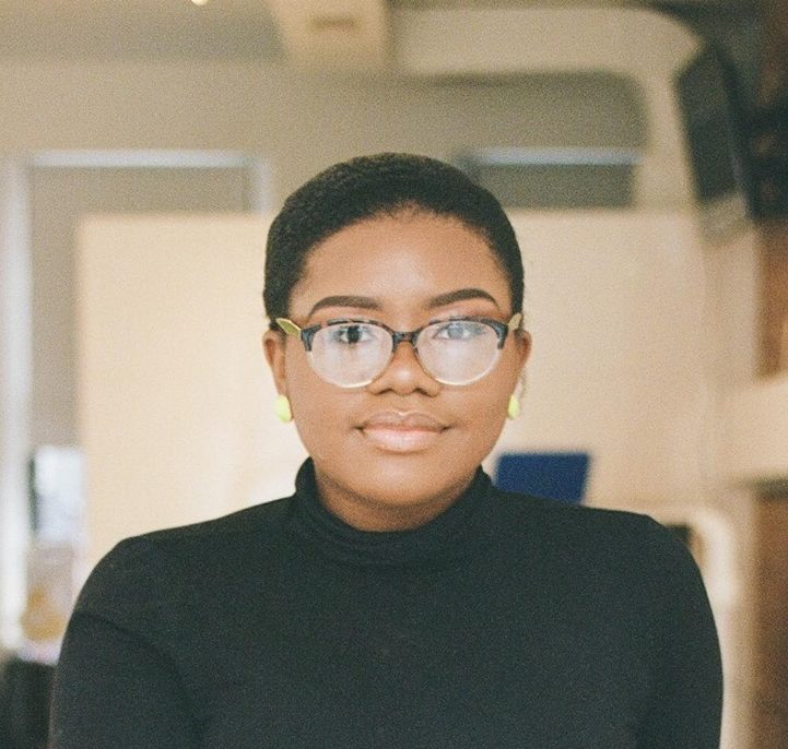 cropped-starheadshot.jpeg