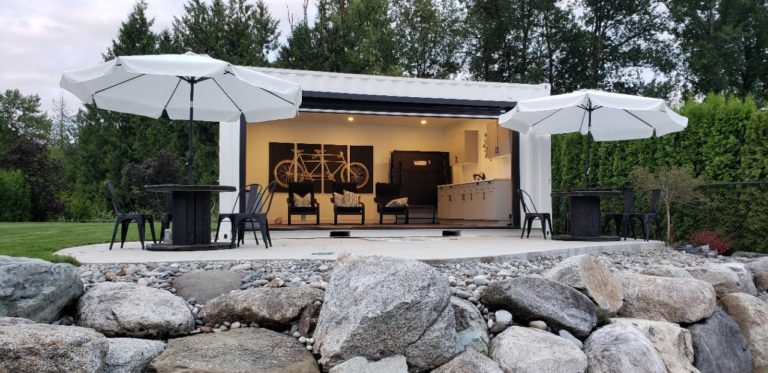 Poolside Bar Oasis in Fort Langley