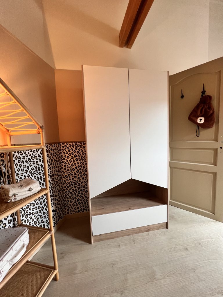 Armoire Magasin But