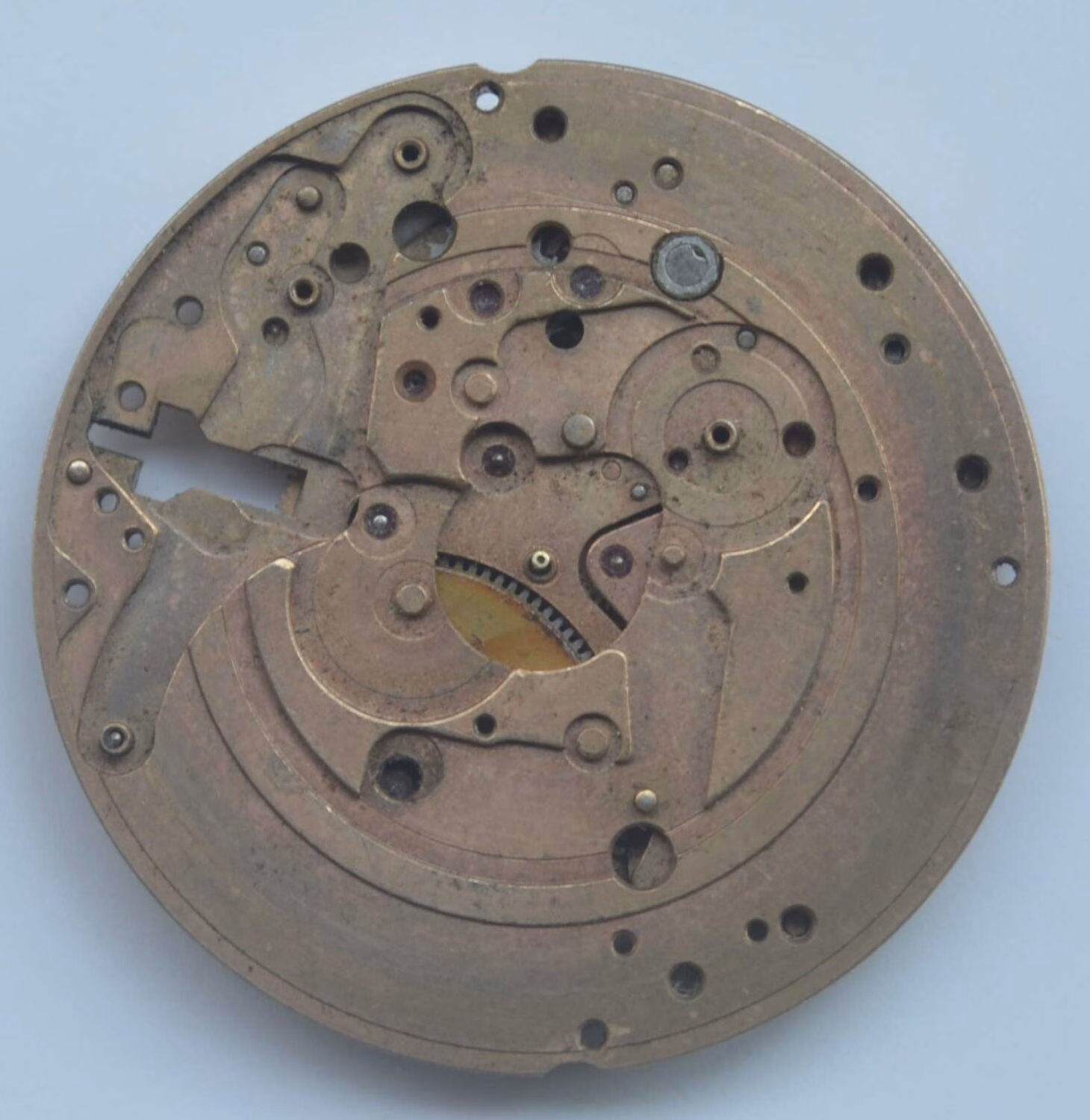 VTG OMEGA Movement. Cal: 1012. S/N: 37820792. For Parts - ONLINE Wristwatches VTG OMEGA Movement. Cal: 1012. S/N: 37820792. For Parts