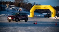 Режем ладожский лед  когтями  полноприводных Renault
