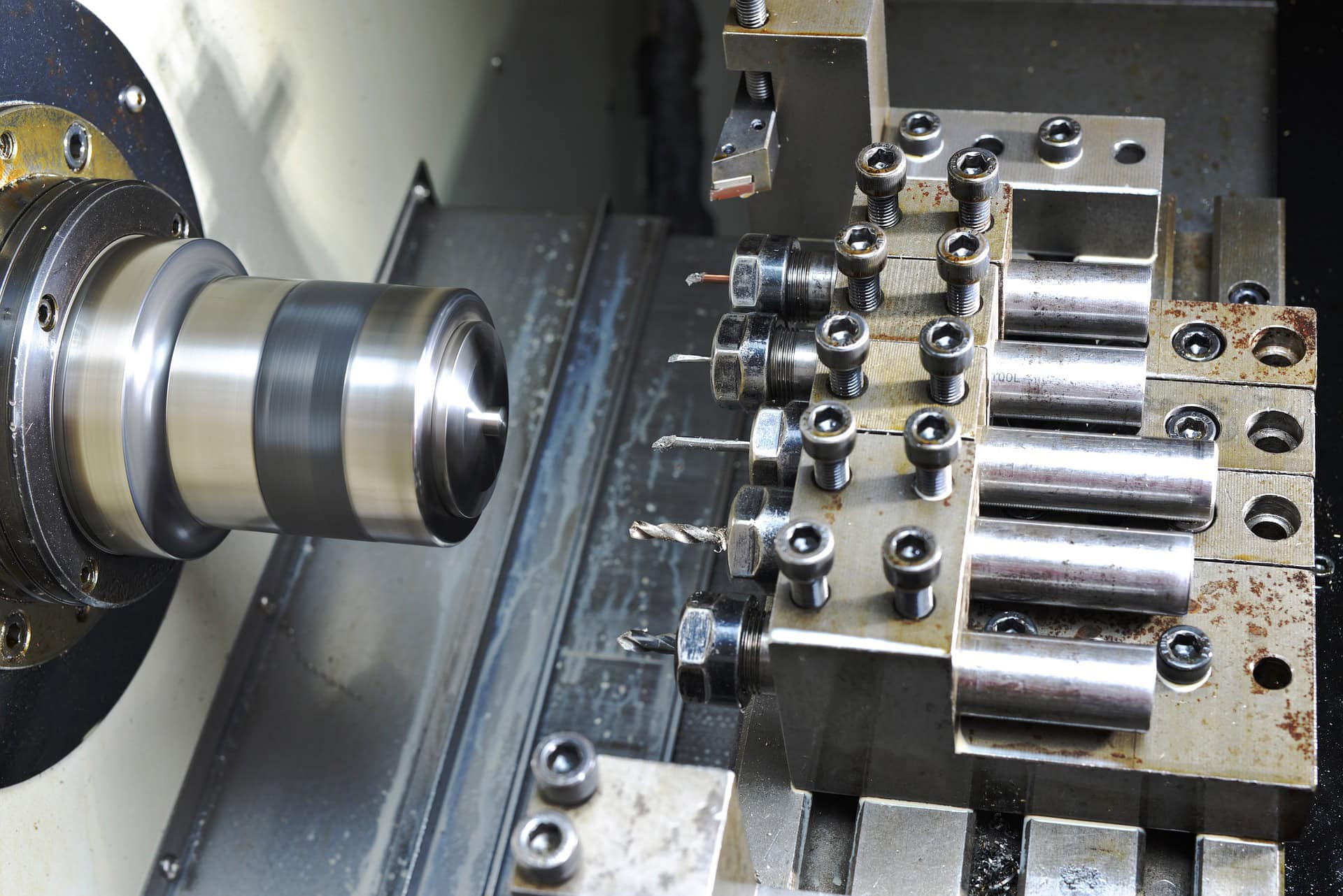 CNC-Drehen, CNC-Fräsen