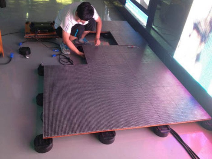 YUCHIP P3.91 LED Floor Screen