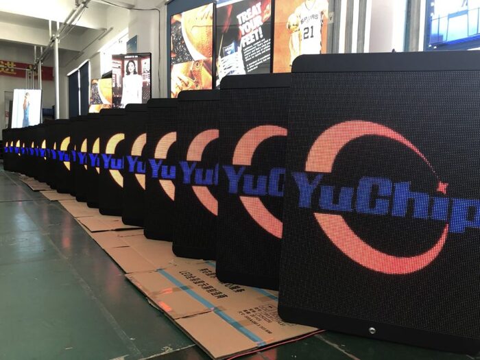 YUCHIP Street Pole LED Poster In The Middle East