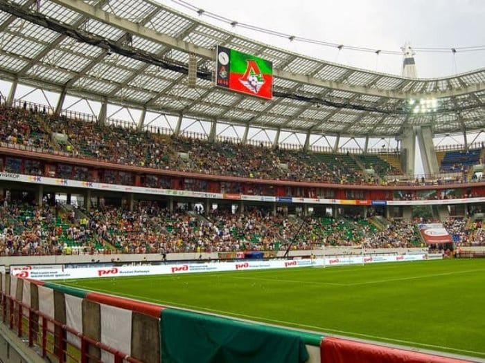 Stadion Lokomotiv With YUCHIP's P10 Football Perimeter LED Screens