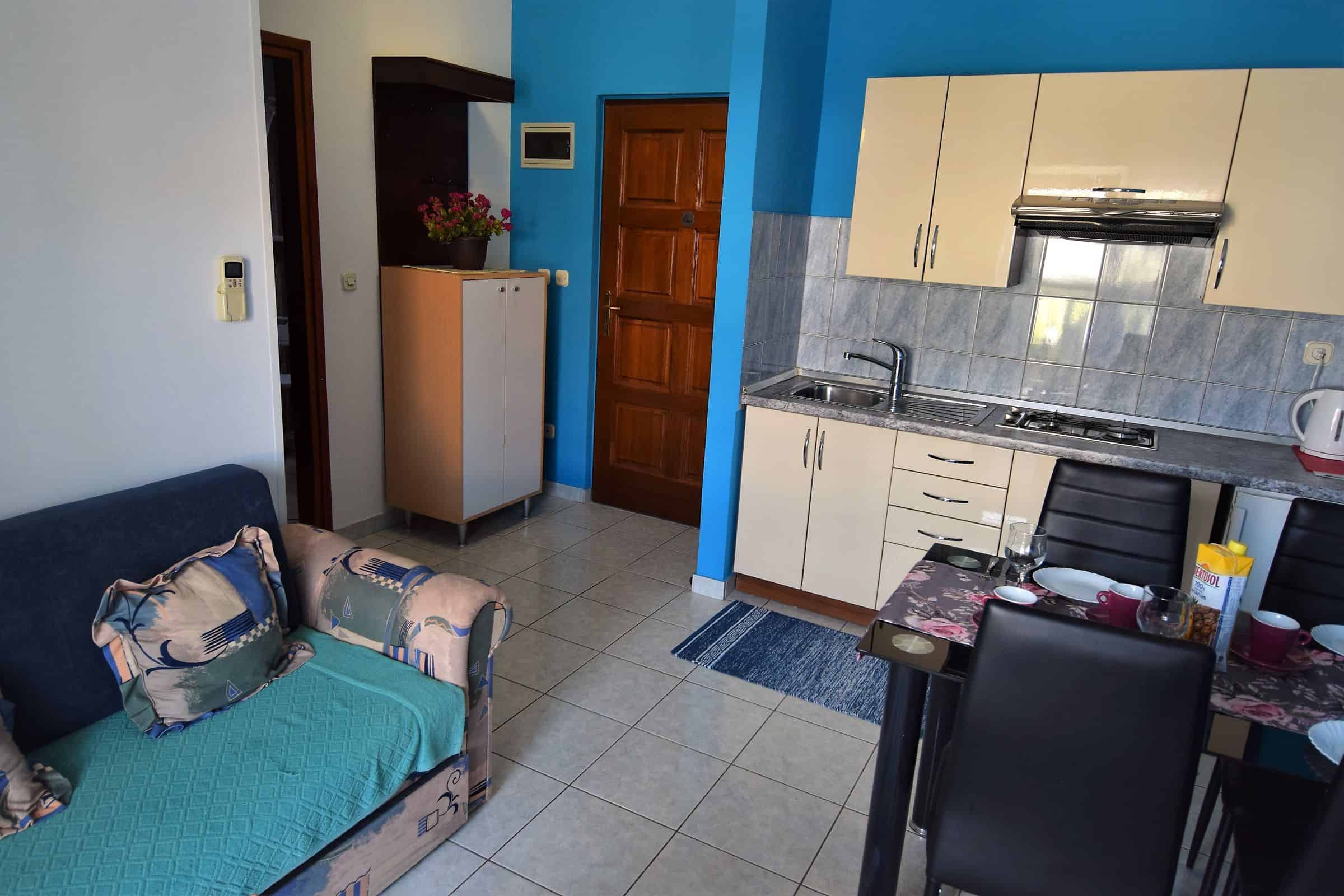 B_living room+kitchen