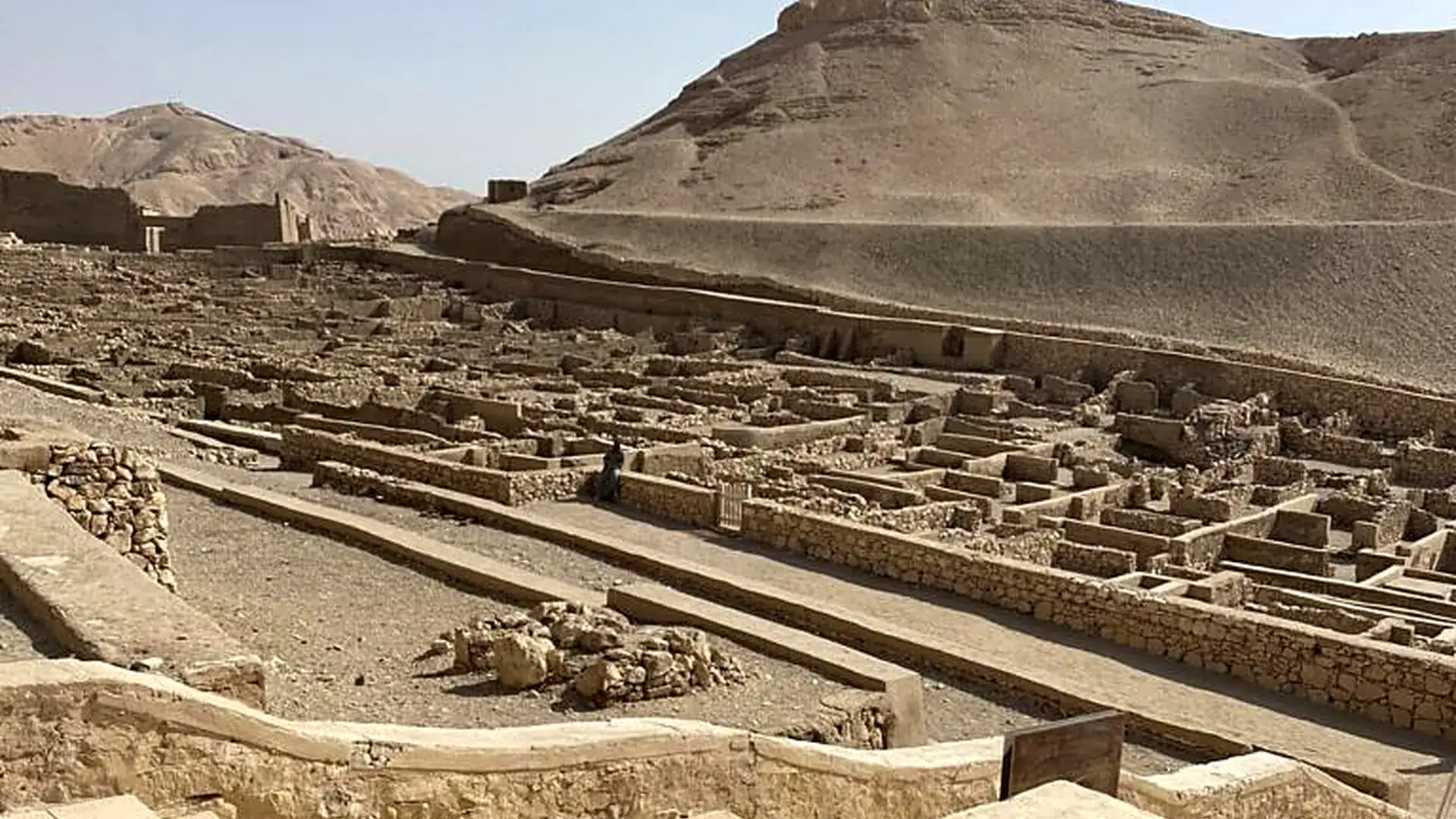 Panoramic view of Deir el-Medina workers village