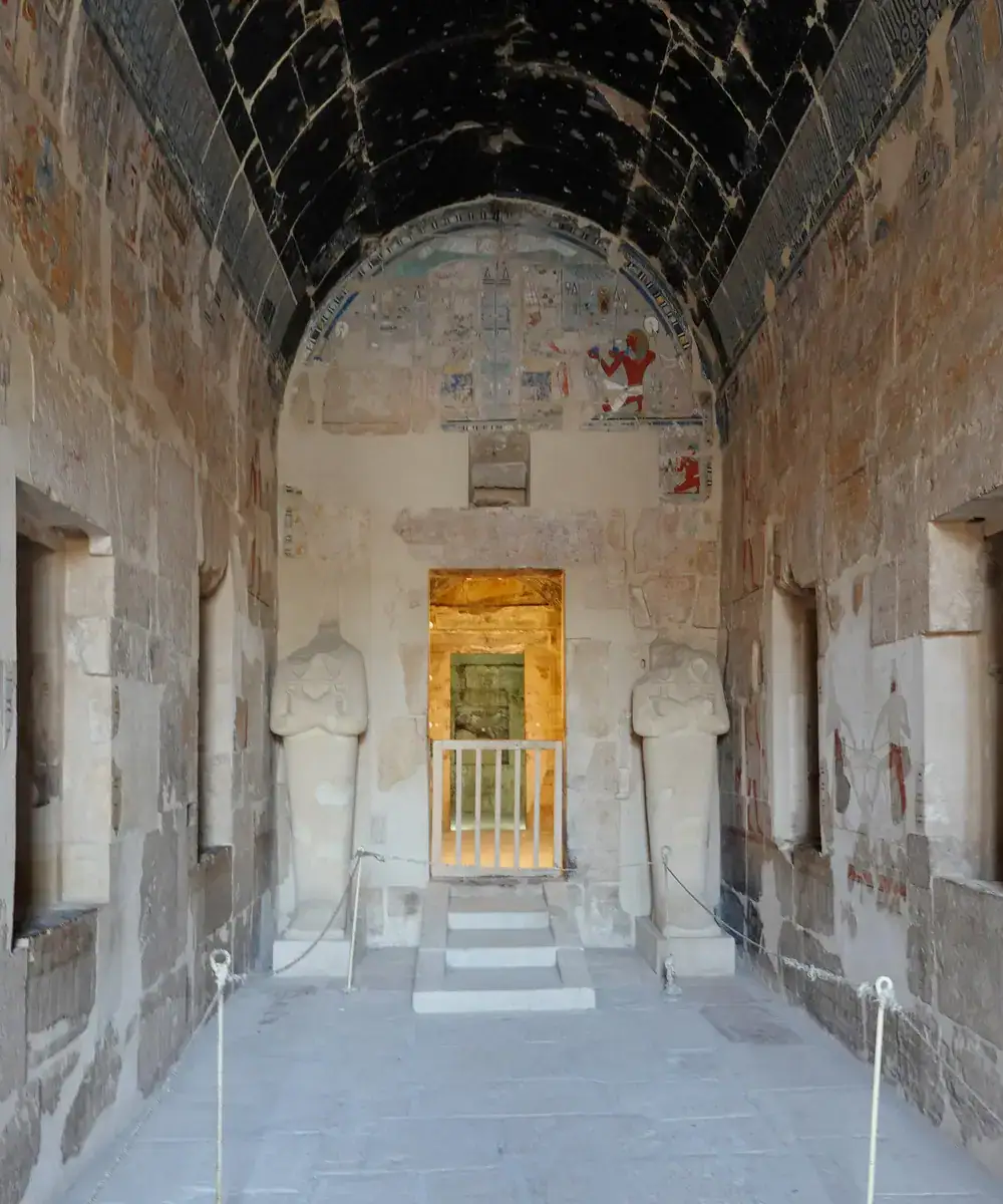 Barque hall within the Sanctuary of Amun-Re
