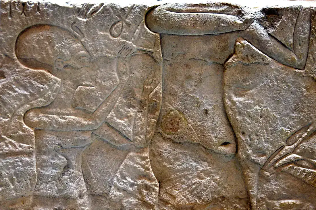 Tell el-Amarna Akhenaten and Nefertiti Aten relief