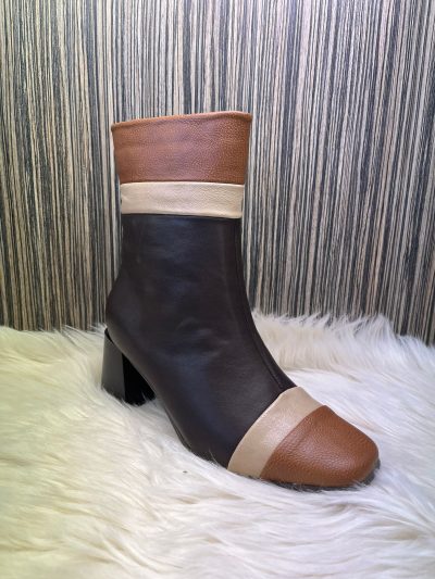 Botines tricolor de piel en Gandía Playa