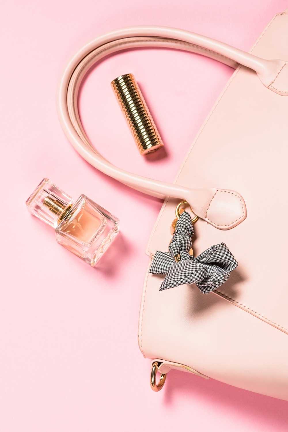 small travel bags for women