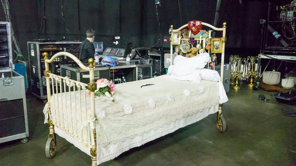 Cirque du Soleil Corteo a Splendid and Whimsical Dream 10 Cirque du soleil Corteo, props