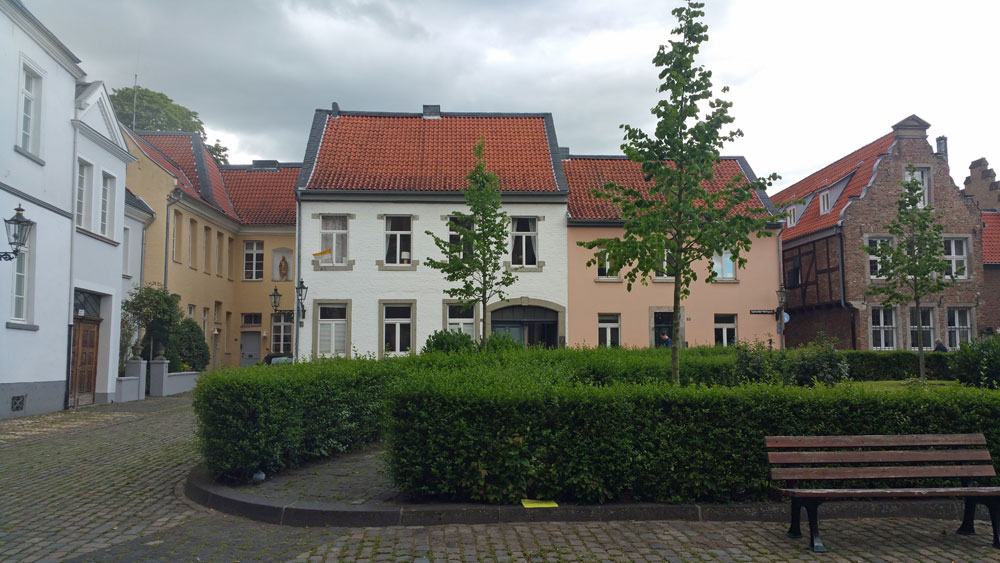 Totally Awesome and Magical Things to do in Dusseldorf Germany 22 Things to do in Dusseldorf