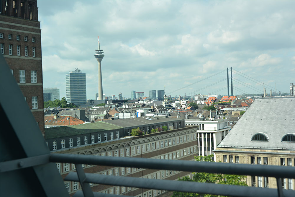 luxury hotel in dusseldorf, breidenbacher hof, capella hotel, capella suite