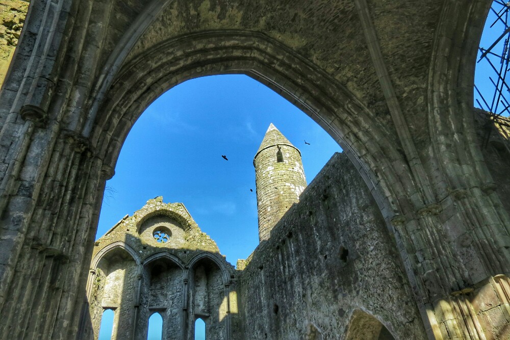 100 Photos and Travel Guide to 13 Magical Places in Ireland's Ancient East 5 Ireland's Ancient East, The Rock of Cashel