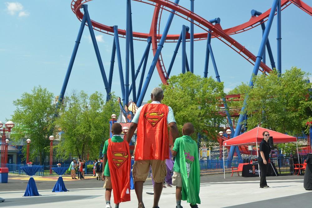 Six Flags Over Atlanta New Battle for Metropolis 4D Ride is Sweet 13 Battle for Metropolis Review, Dayvee Sutton