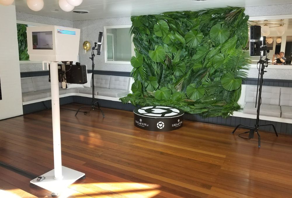 Ultimate 360 Photo Booth Experience