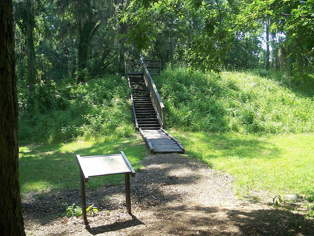 Travel Guide to Exploring Native American Heritage in Tallahassee 22 Native American Heritage, Tallahassee, Travel Guide, Apalachee, Leon Sinks Trail
