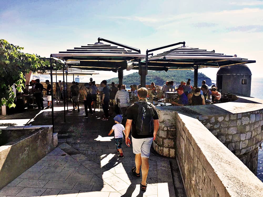 Dubrovnik city wall: one of the little cafe where to stop for a quick rest