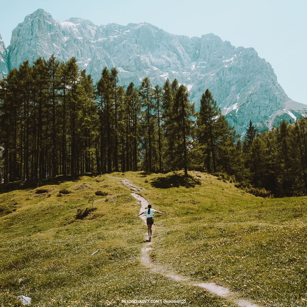 Rich results on Google's SERP when searching for ‘วางแผนเที่ยวลูบลิยานา (Ljubljana)’, ‘เที่ยวลูบลิยานา’, ‘ที่เที่ยวลูบลิยานา’, ‘สถานที่ท่องเที่ยวลูบลิยานา’, ‘เที่ยวลูบลิยานาด้วยตัวเอง’, ‘ที่เที่ยวสโลวีเนีย’, ‘เที่ยวสโลวีเนียด้วยตัวเอง’, ‘แพลนเที่ยวสโลวีเนีย’, ‘วางแผนเที่ยวสโลวีเนีย’, ‘เที่ยวสโลวีเนีย’, ‘รีวิวเที่ยวสโลวีเนีย’, and ‘ขับรถเที่ยวสโลวีเนีย’