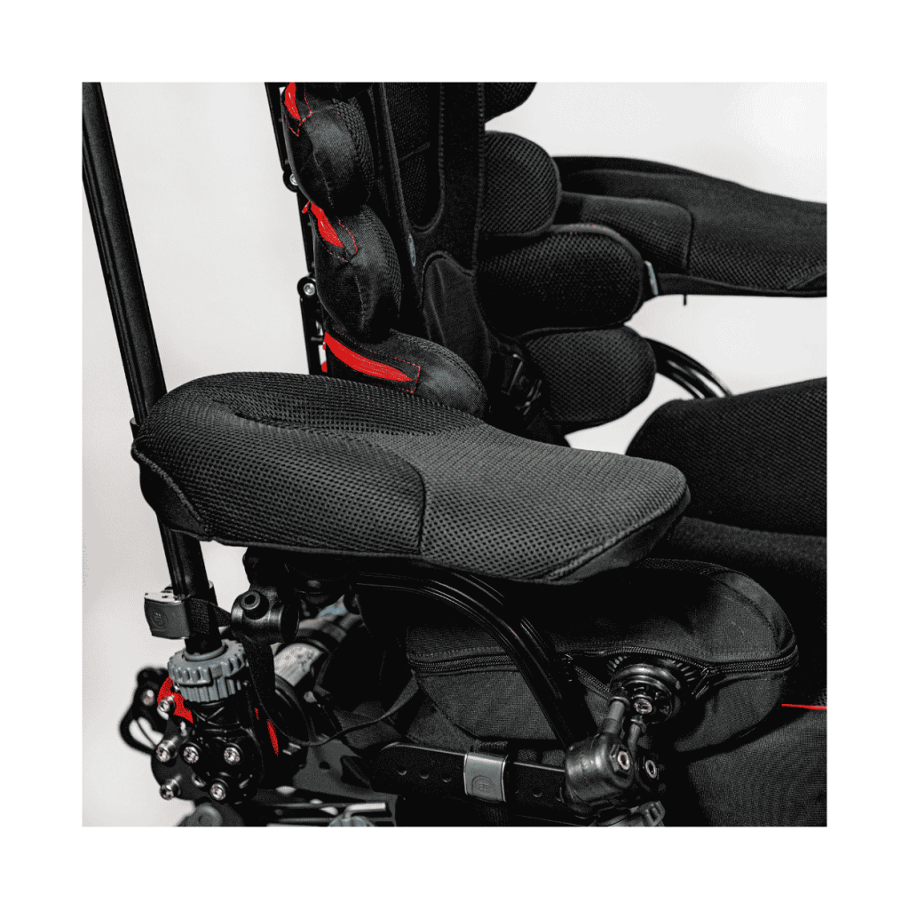 Multiplane arm support fitted to a wheelchair providing adjustable upper limb positioning