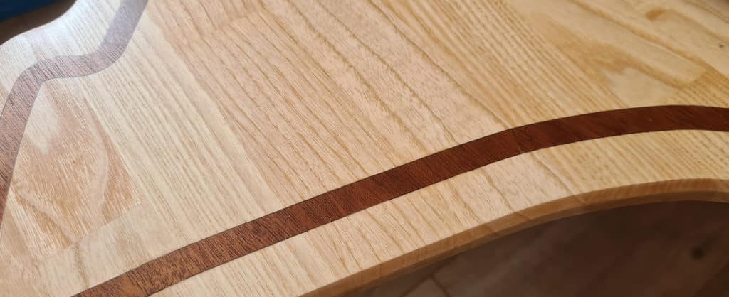 finition époxy sur placage Acajou