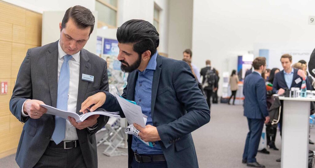 Jobmesse - Besucher und Aussteller